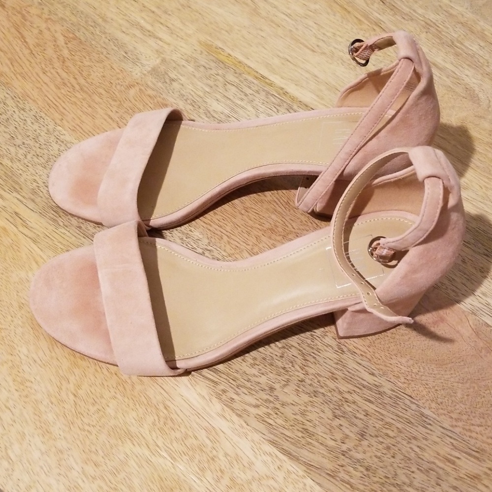 Suede block heel sandal in dusty rose